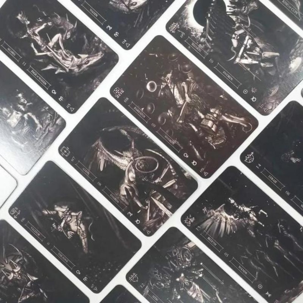 Jeu de cartes de tarot Goetia  - Desk Setup Dark avis et prix